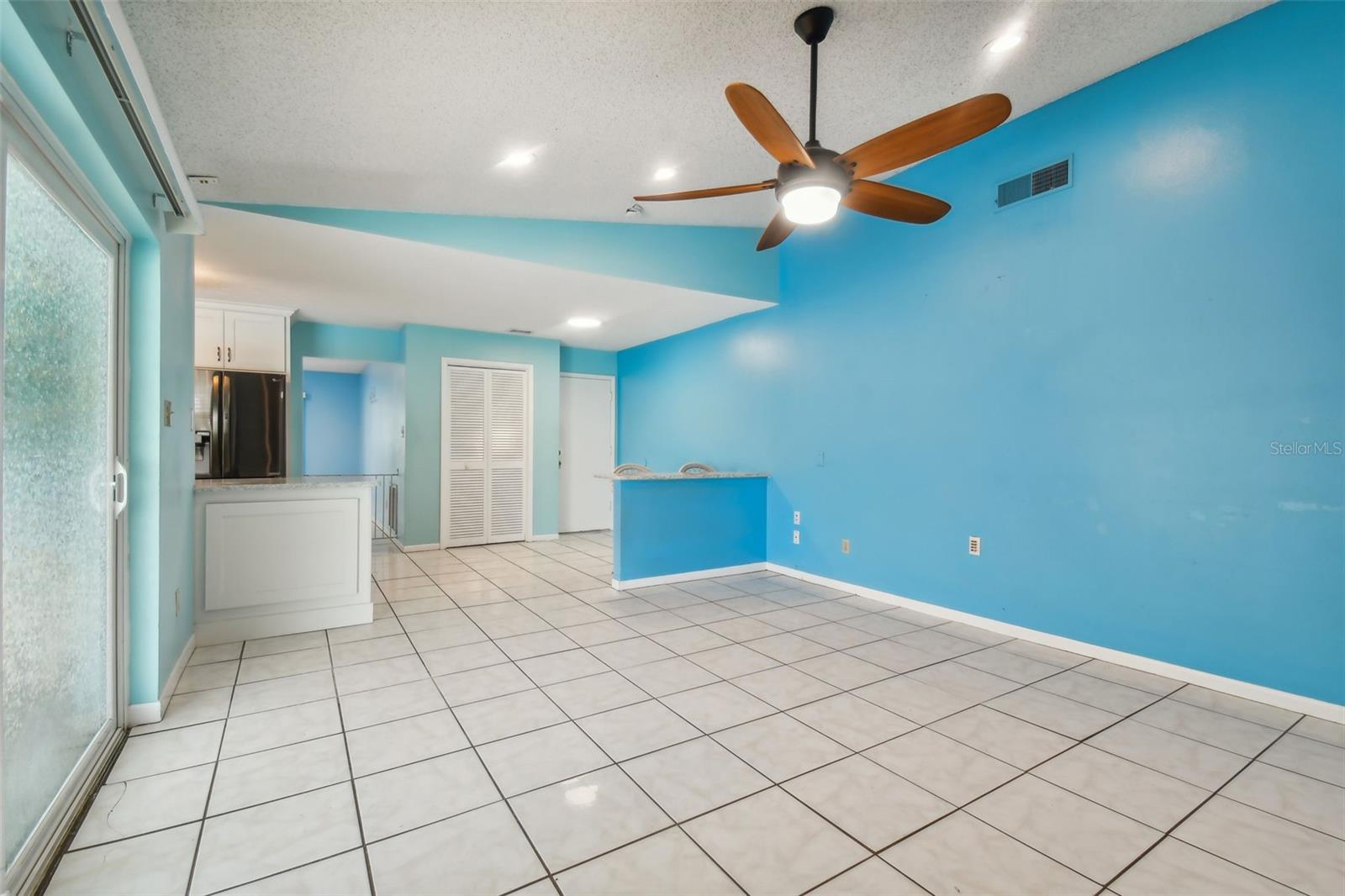 3925 DUNAIRE DR, VALRICO, FL, 33596