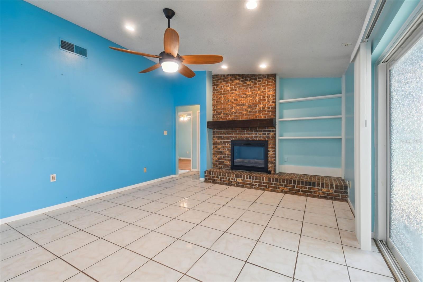 3925 DUNAIRE DR, VALRICO, FL, 33596
