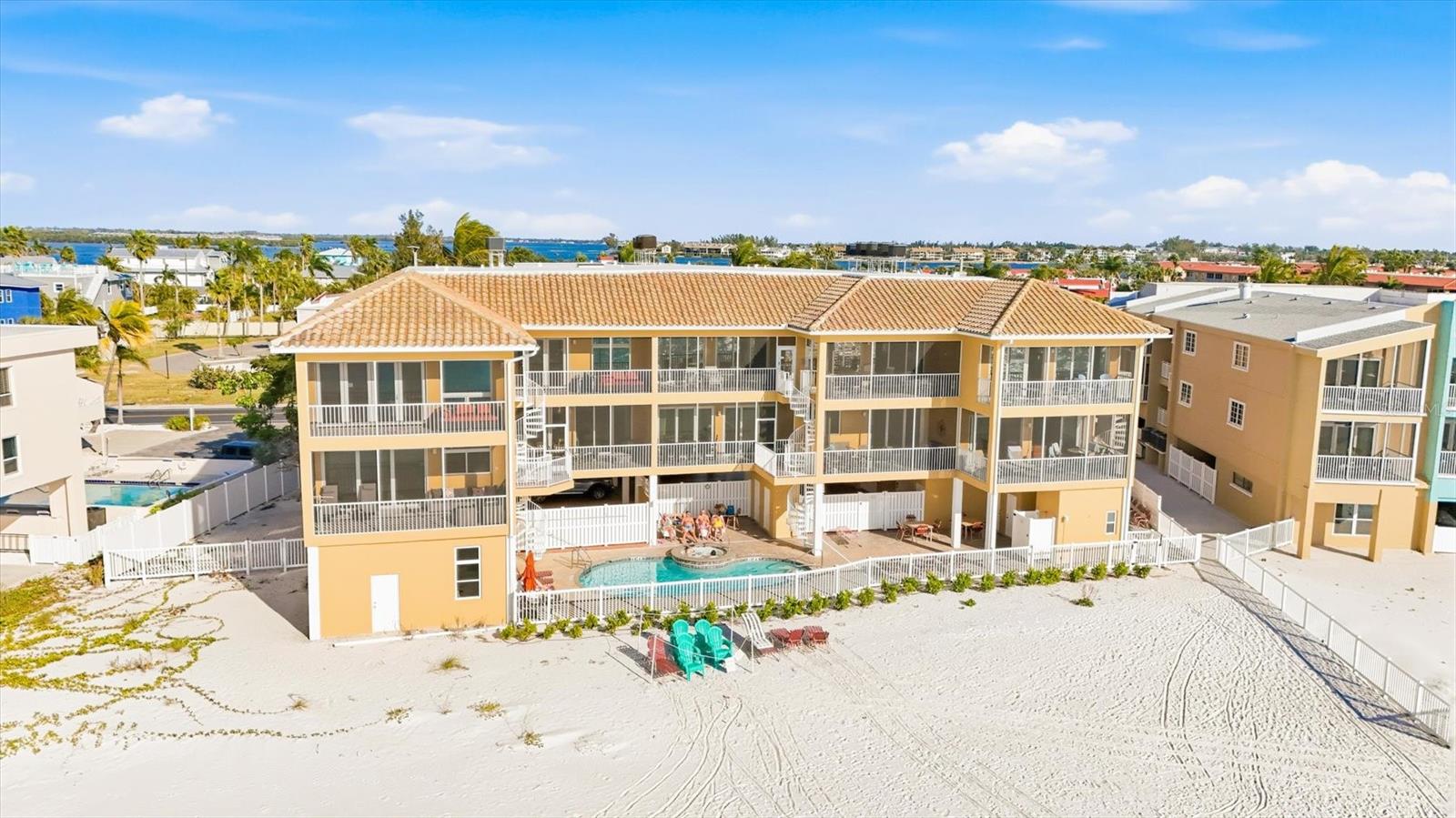 1900 GULF DR N #4, BRADENTON BEACH, FL, 34217