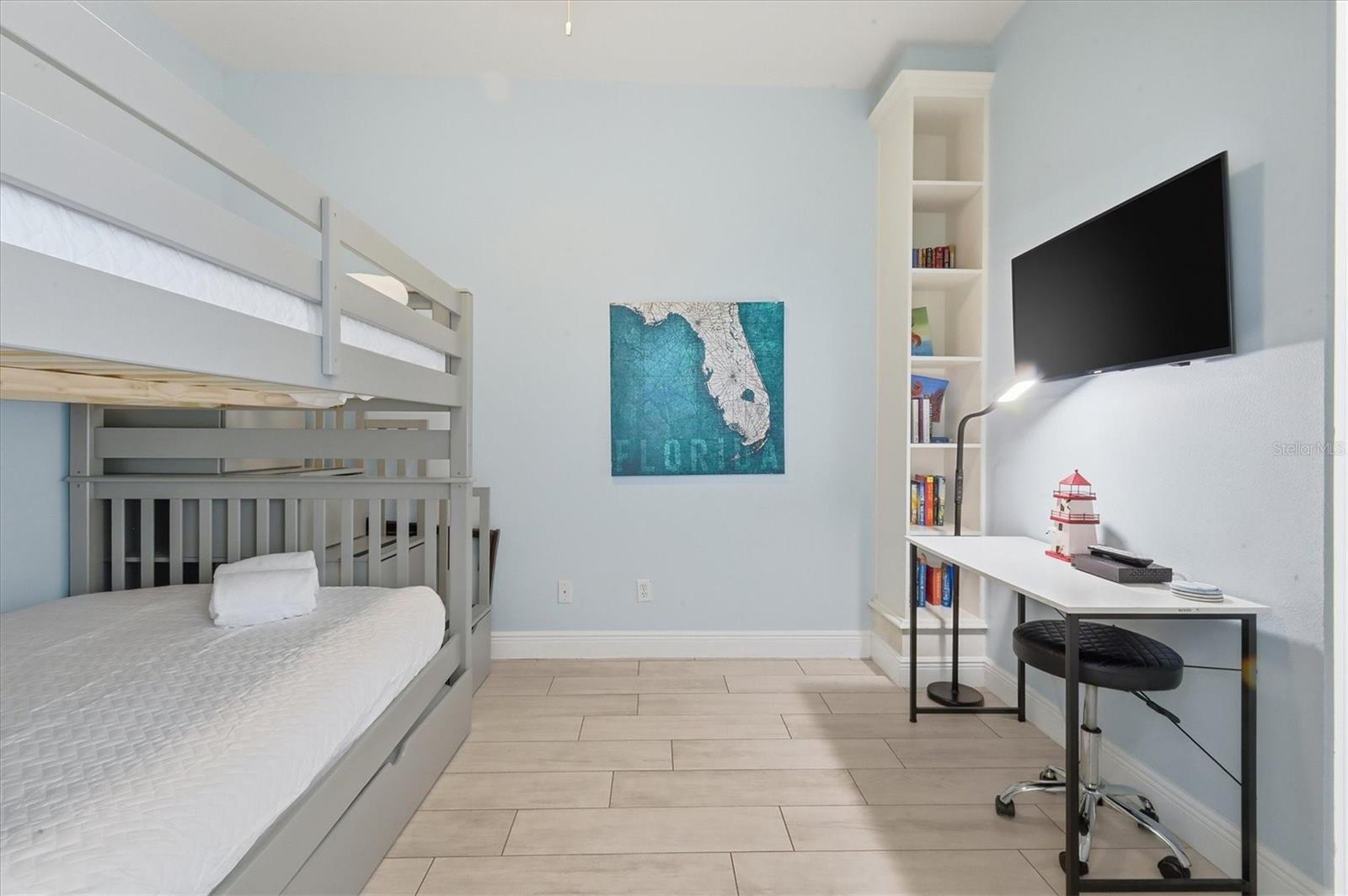 1900 GULF DR N #4, BRADENTON BEACH, FL, 34217