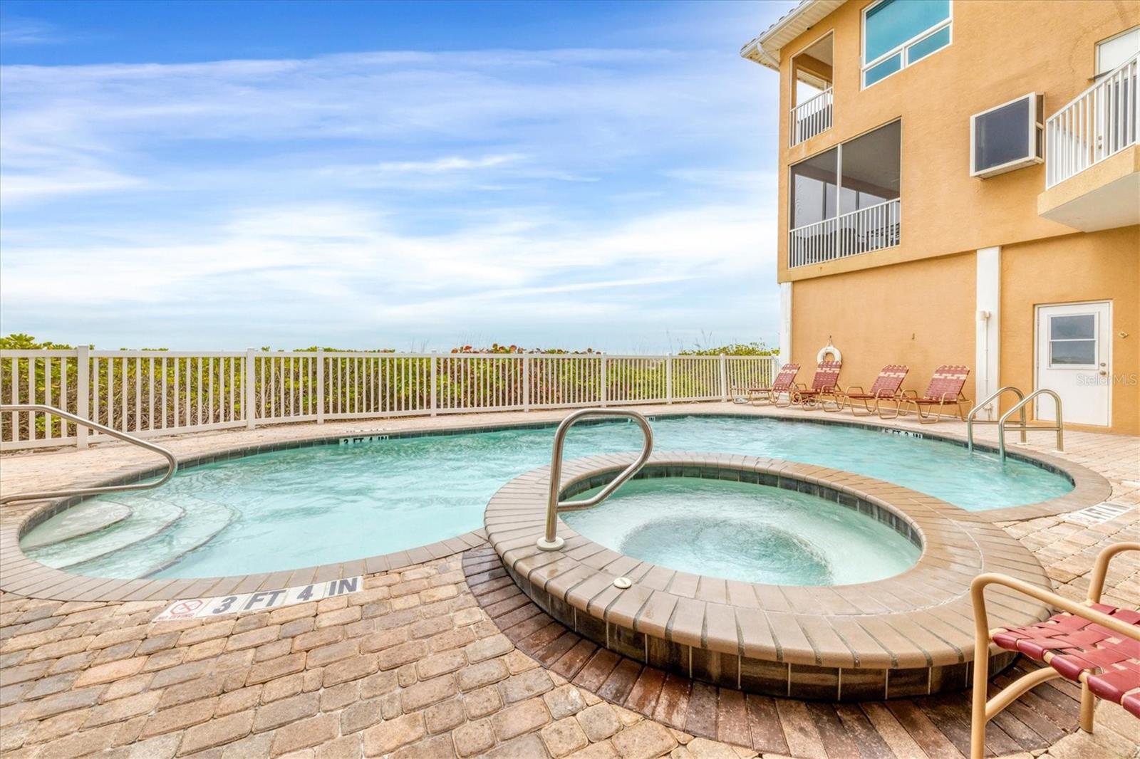 1900 GULF DR N #4, BRADENTON BEACH, FL, 34217