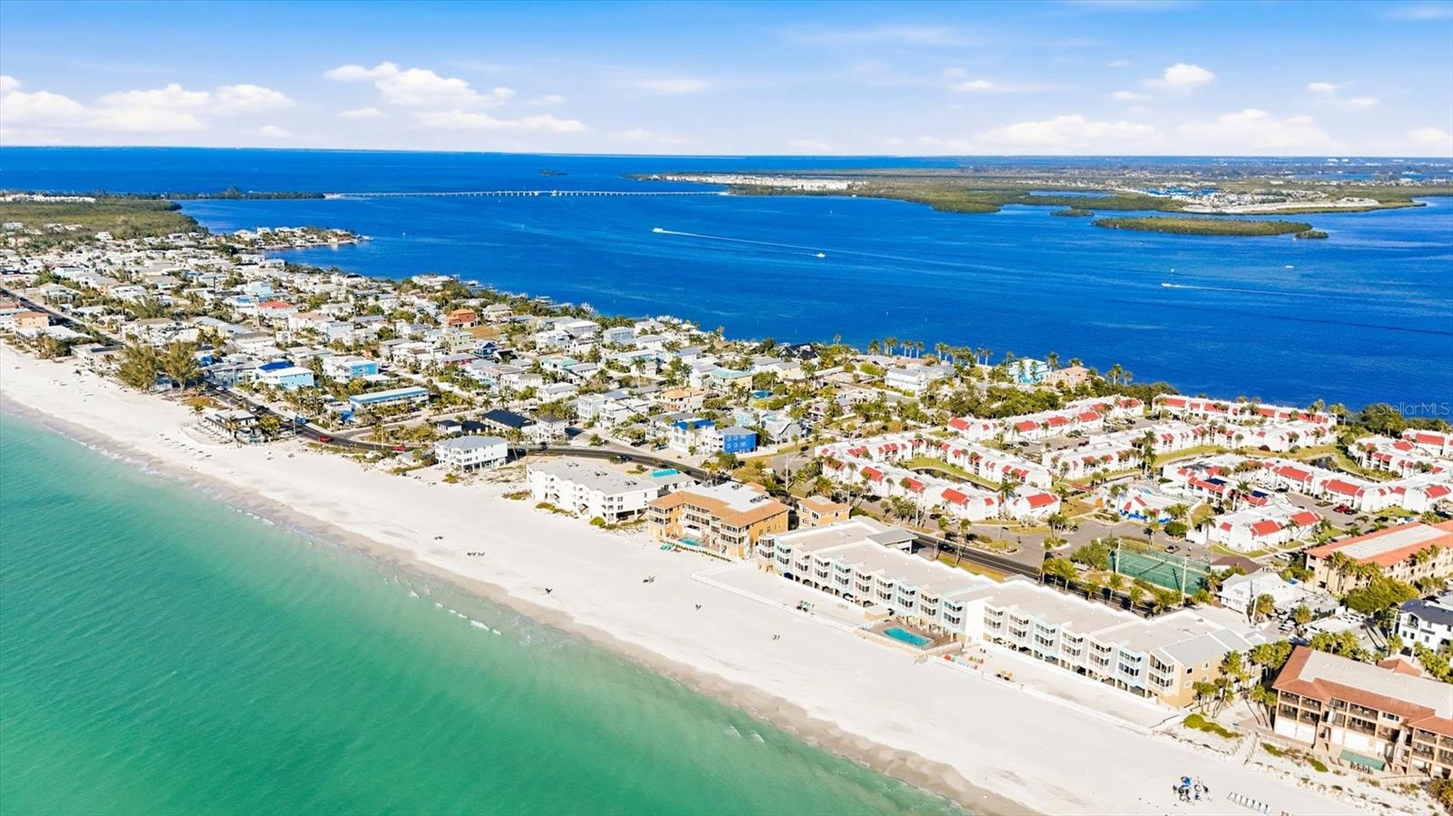 1900 GULF DR N #4, BRADENTON BEACH, FL, 34217
