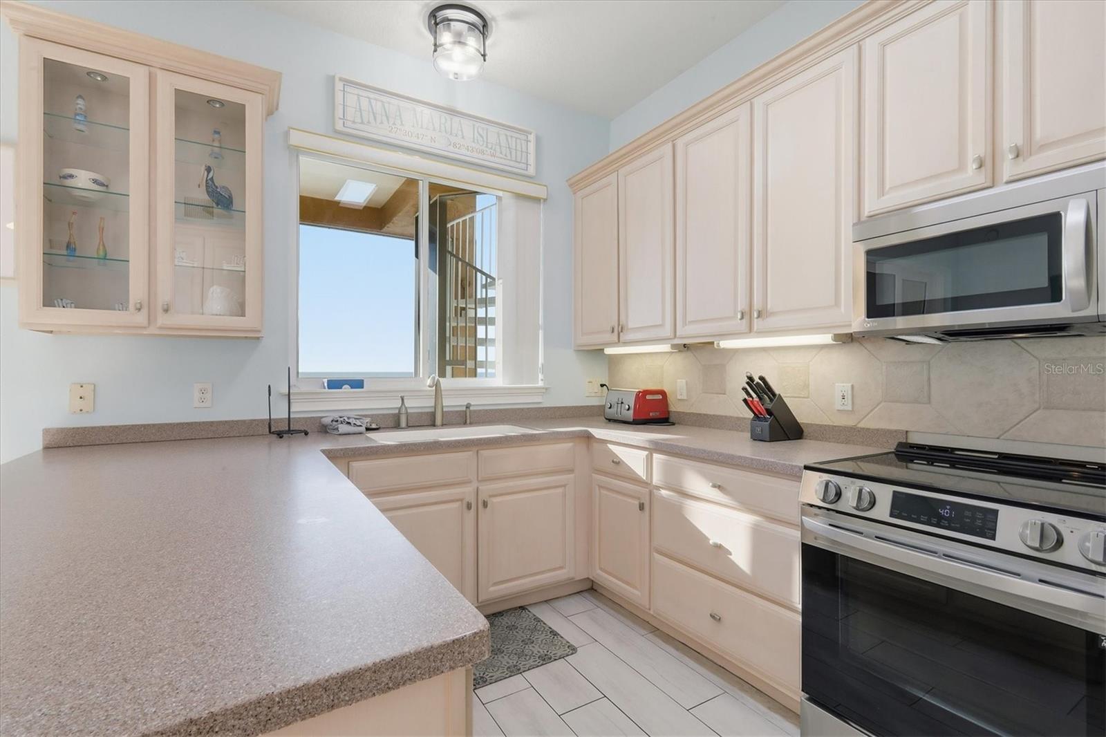 1900 GULF DR N #4, BRADENTON BEACH, FL, 34217