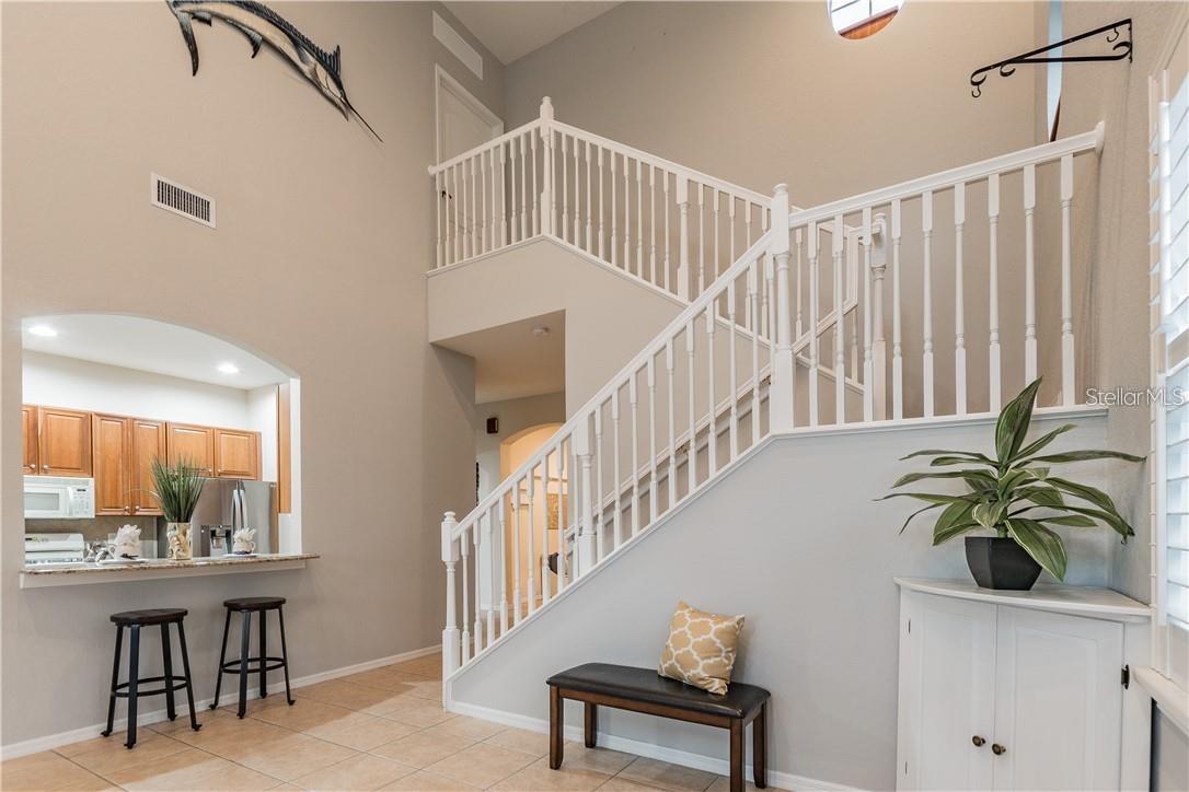 445 NOBLE FAIRE DR, SUN CITY CENTER, FL, 33573