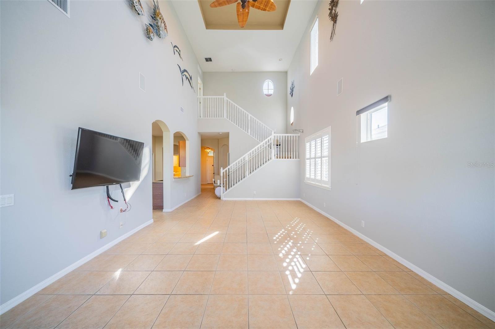 445 NOBLE FAIRE DR, SUN CITY CENTER, FL, 33573