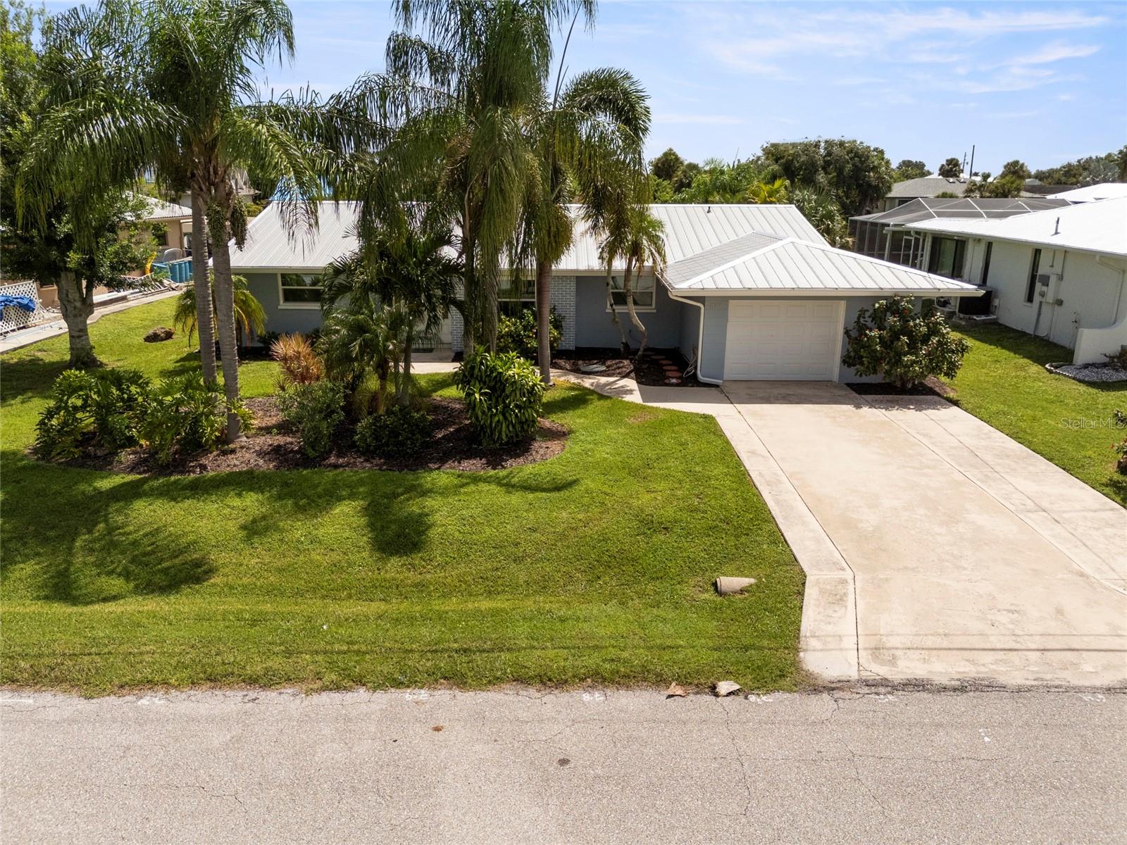 18598 BRIGGS CIR, PORT CHARLOTTE, FL, 33948