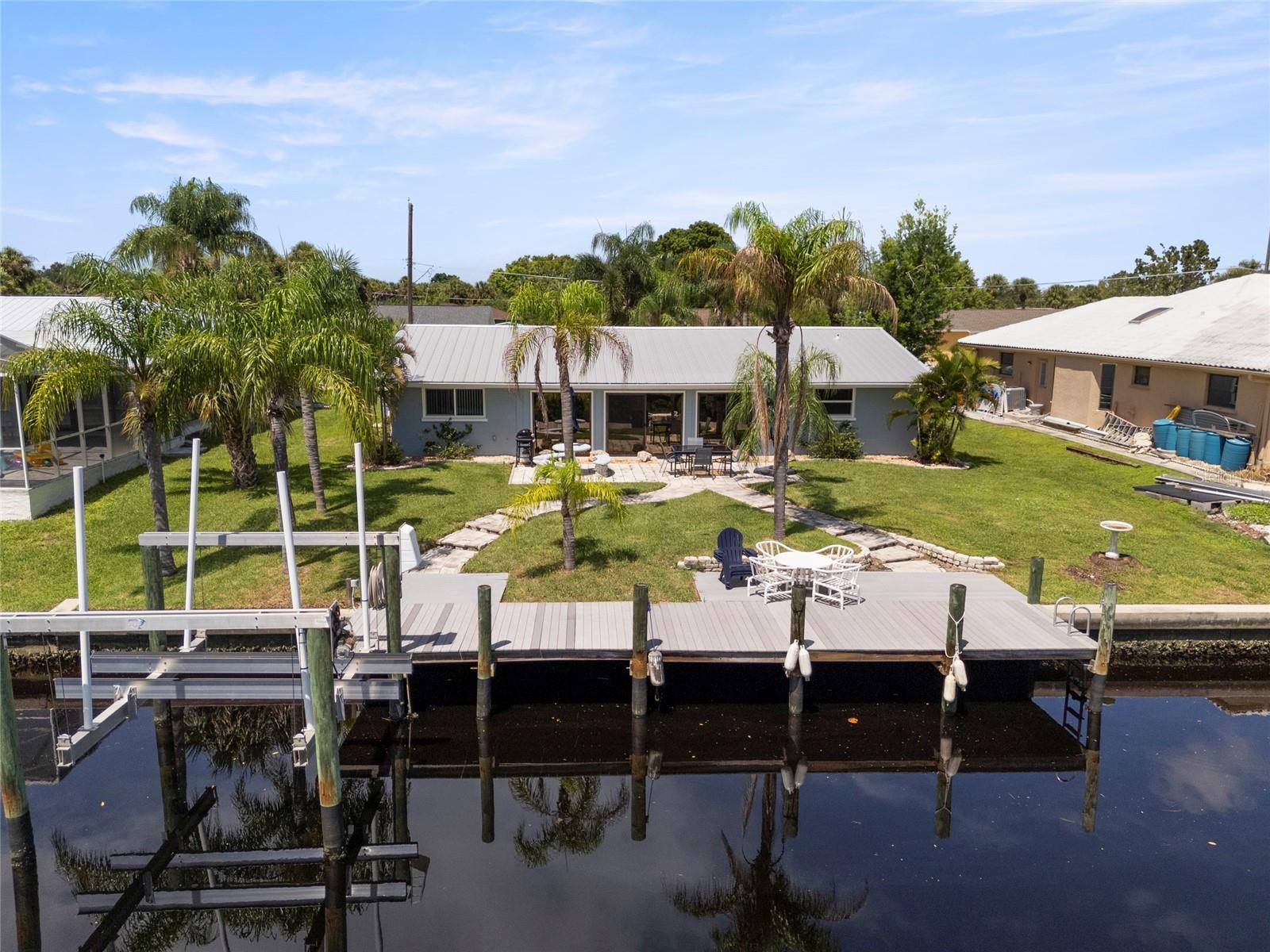 18598 BRIGGS CIR, PORT CHARLOTTE, FL, 33948