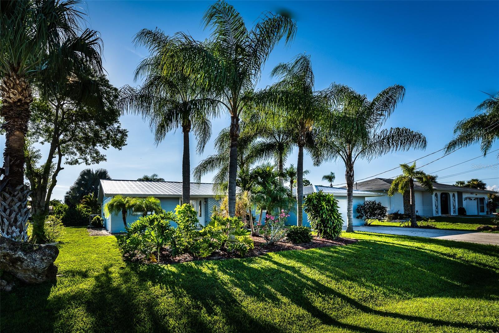 18598 BRIGGS CIR, PORT CHARLOTTE, FL, 33948