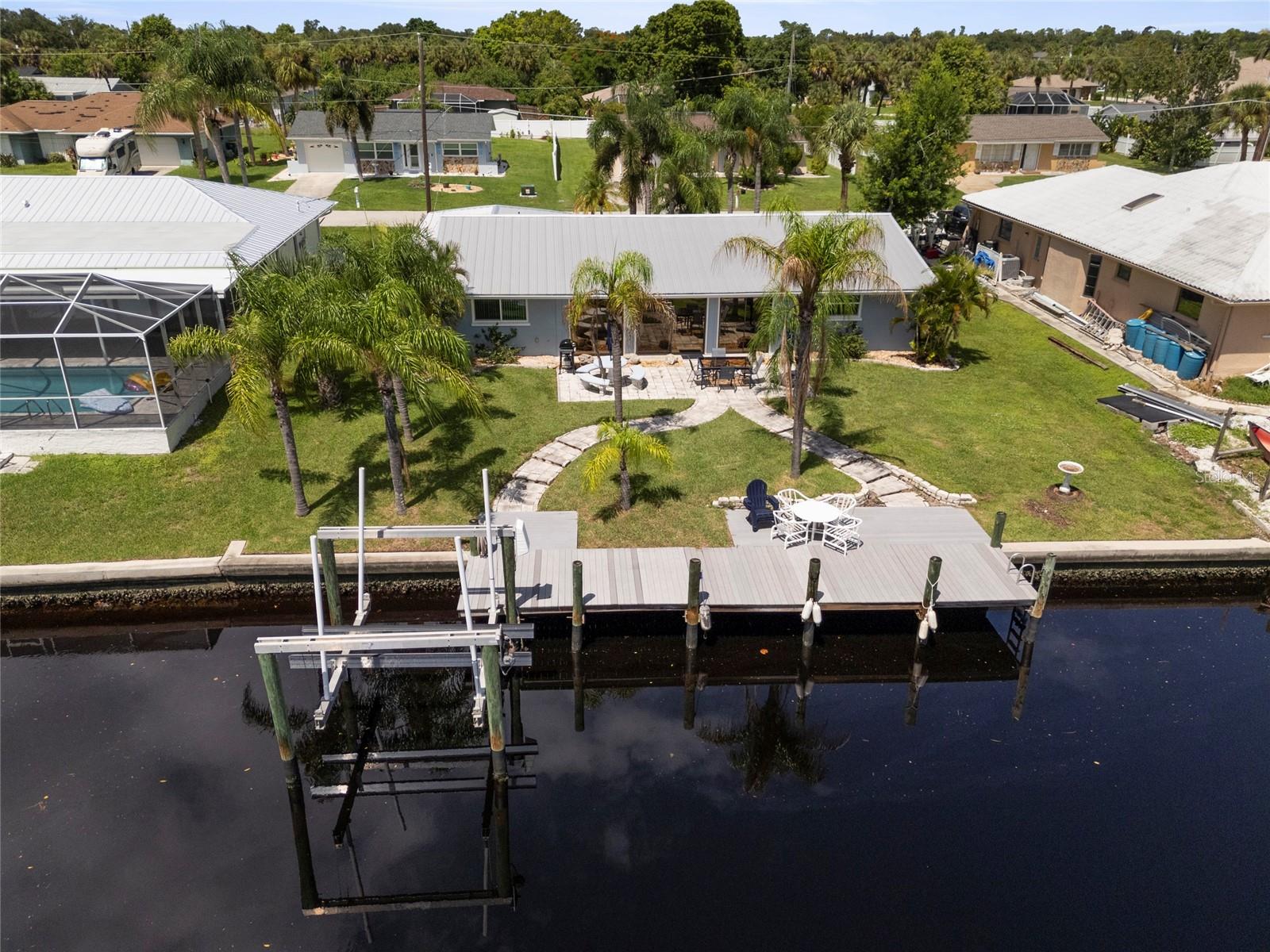 18598 BRIGGS CIR, PORT CHARLOTTE, FL, 33948