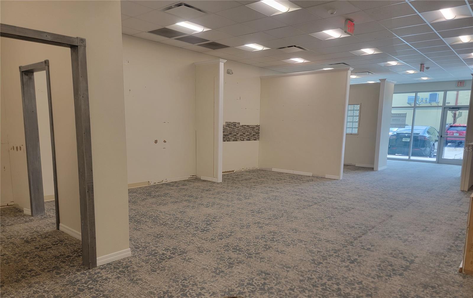 20550 VETERANS BLVD #101, PORT CHARLOTTE, FL, 33954