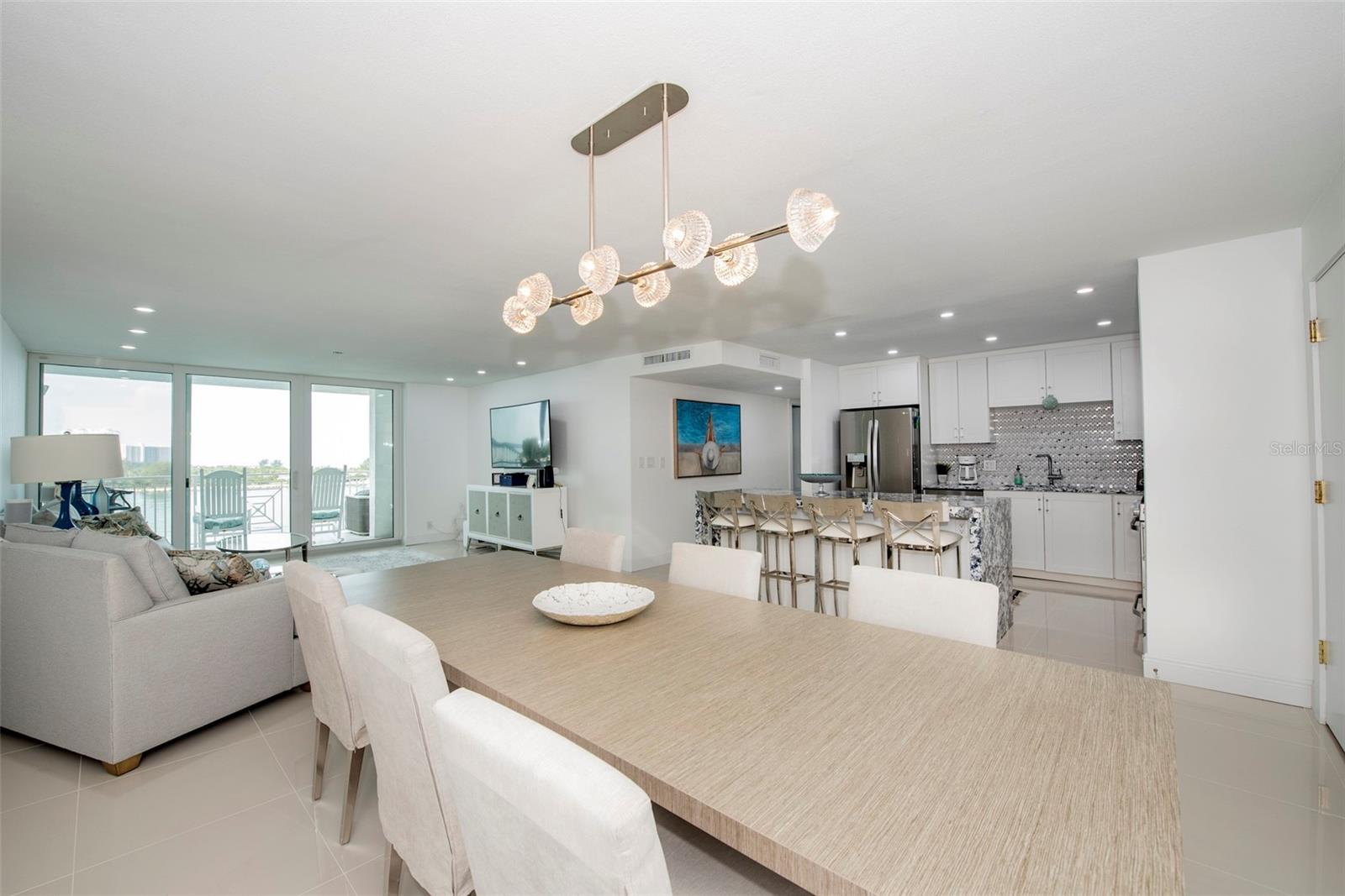 675 S GULFVIEW BLVD #704, CLEARWATER BEACH, FL, 33767
