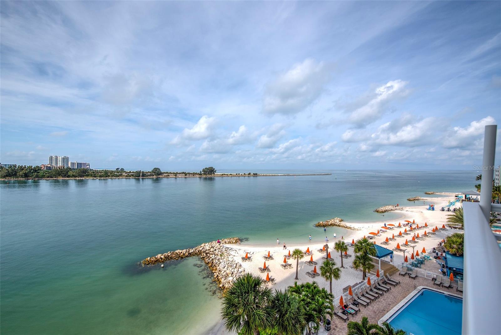 675 S GULFVIEW BLVD #704, CLEARWATER BEACH, FL, 33767