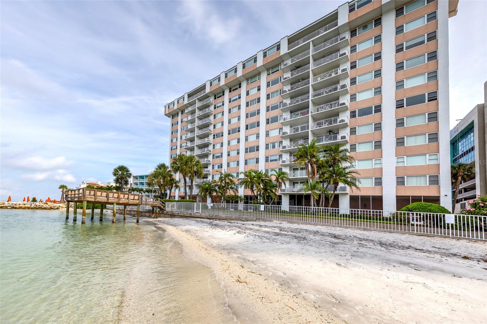 675 S GULFVIEW BLVD #704, CLEARWATER BEACH, FL, 33767