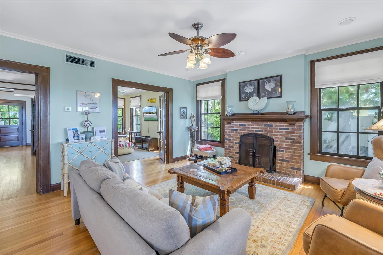 U8254456 Property Photo