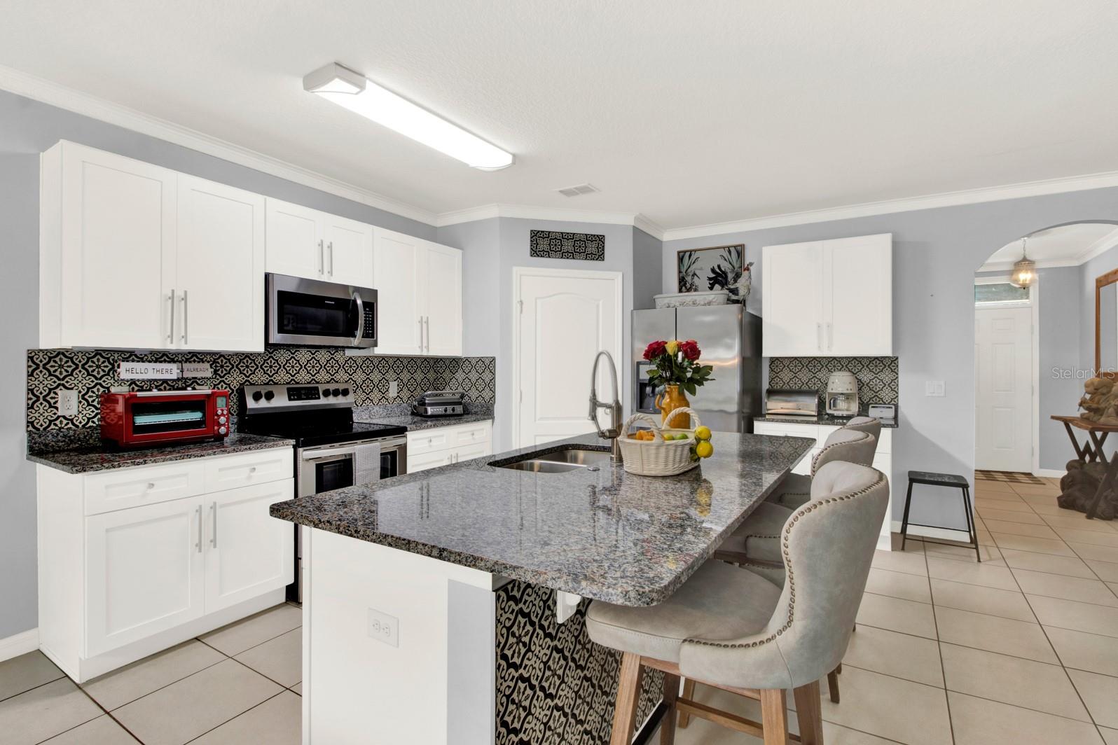 233 TANGLEWOOD DR, DAVENPORT, FL, 33896