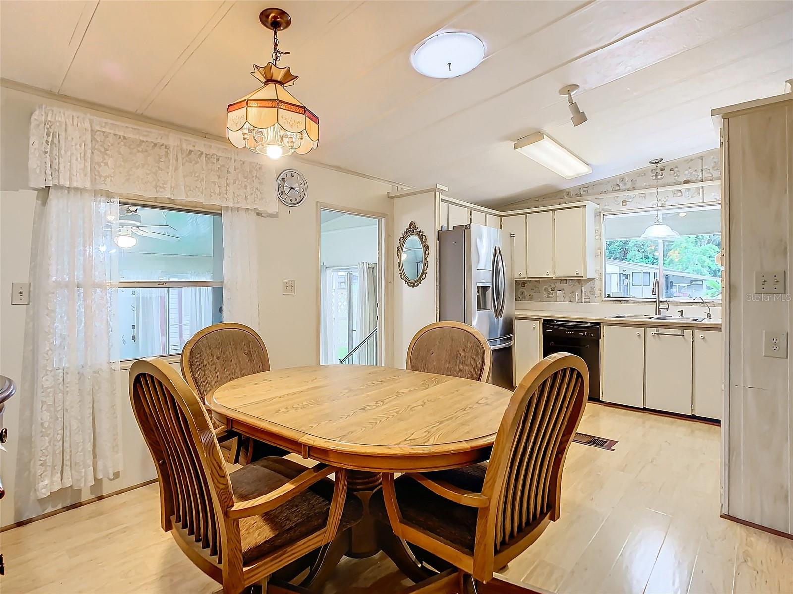35801 VERDA DR, ZEPHYRHILLS, FL, 33541