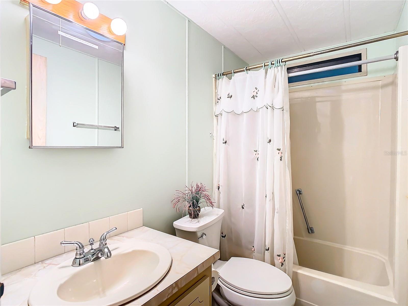 35801 VERDA DR, ZEPHYRHILLS, FL, 33541