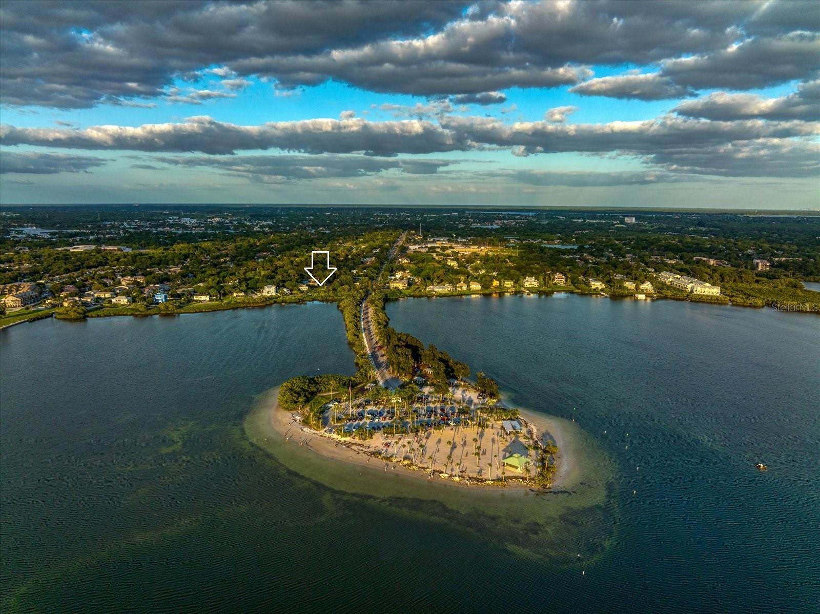 100 SHORE DR, TARPON SPRINGS, FL, 34689