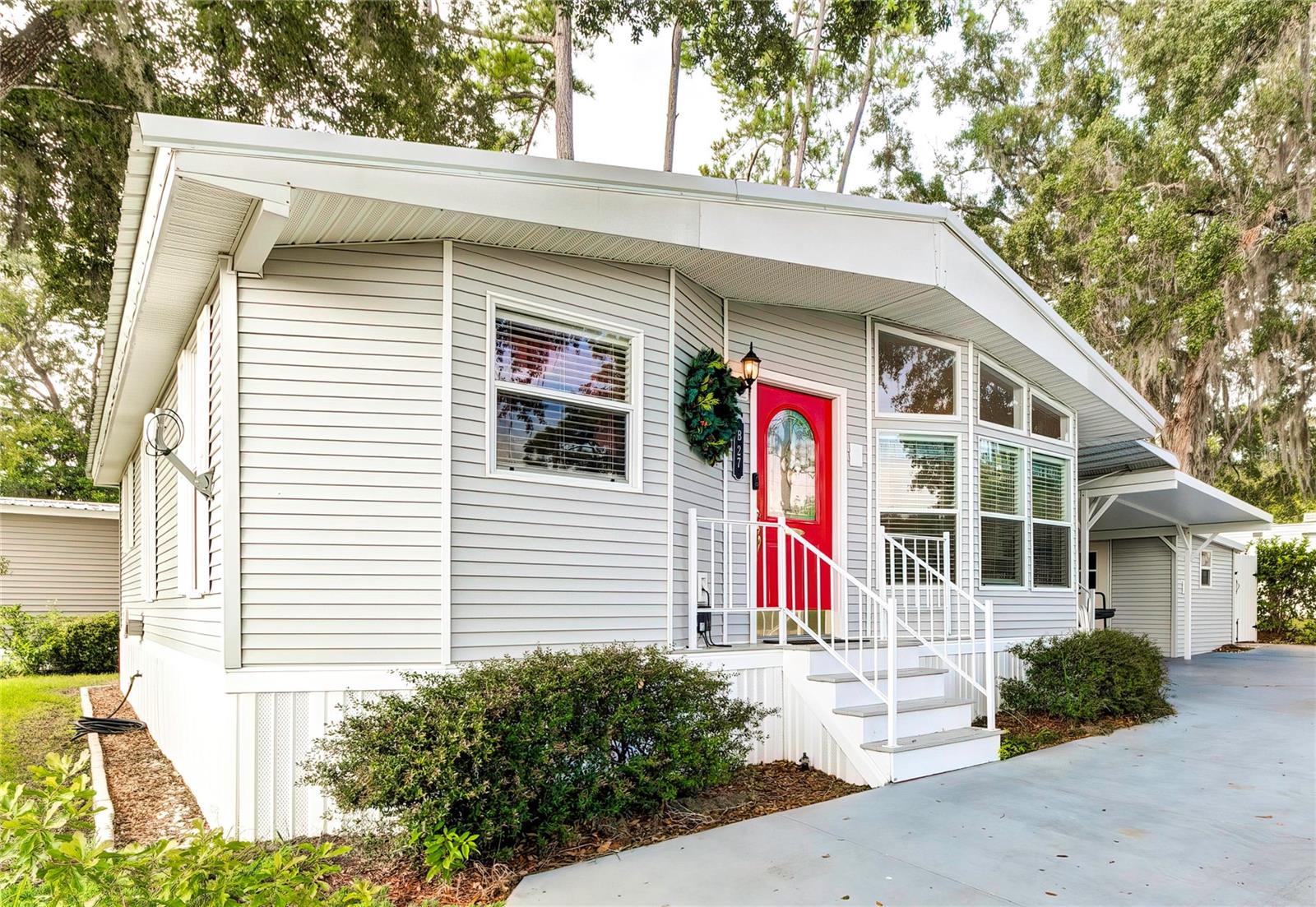 2092 CULBREATH RD #B27, BROOKSVILLE, FL, 34602