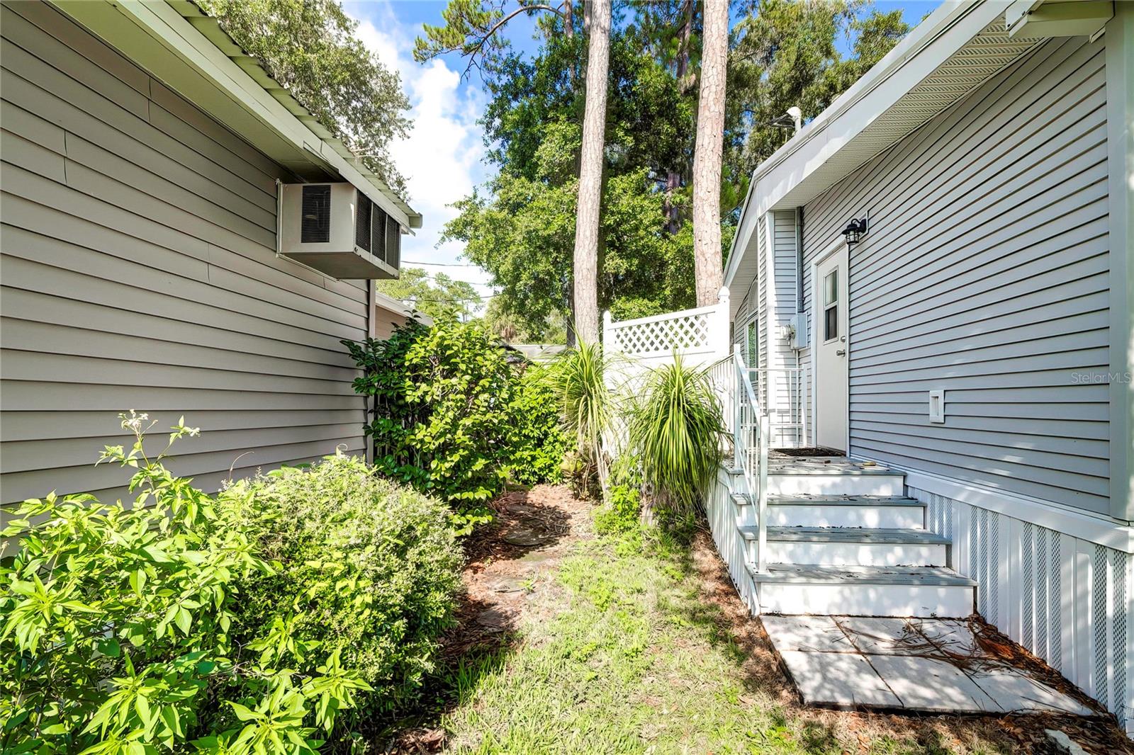 2092 CULBREATH RD #B27, BROOKSVILLE, FL, 34602