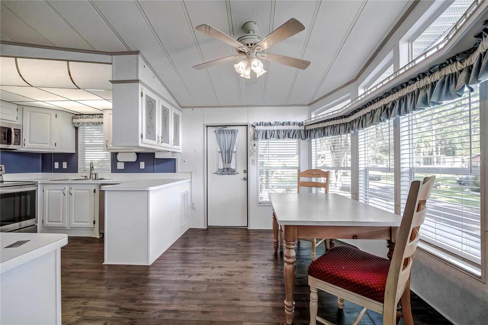 2092 CULBREATH RD #B27, BROOKSVILLE, FL, 34602