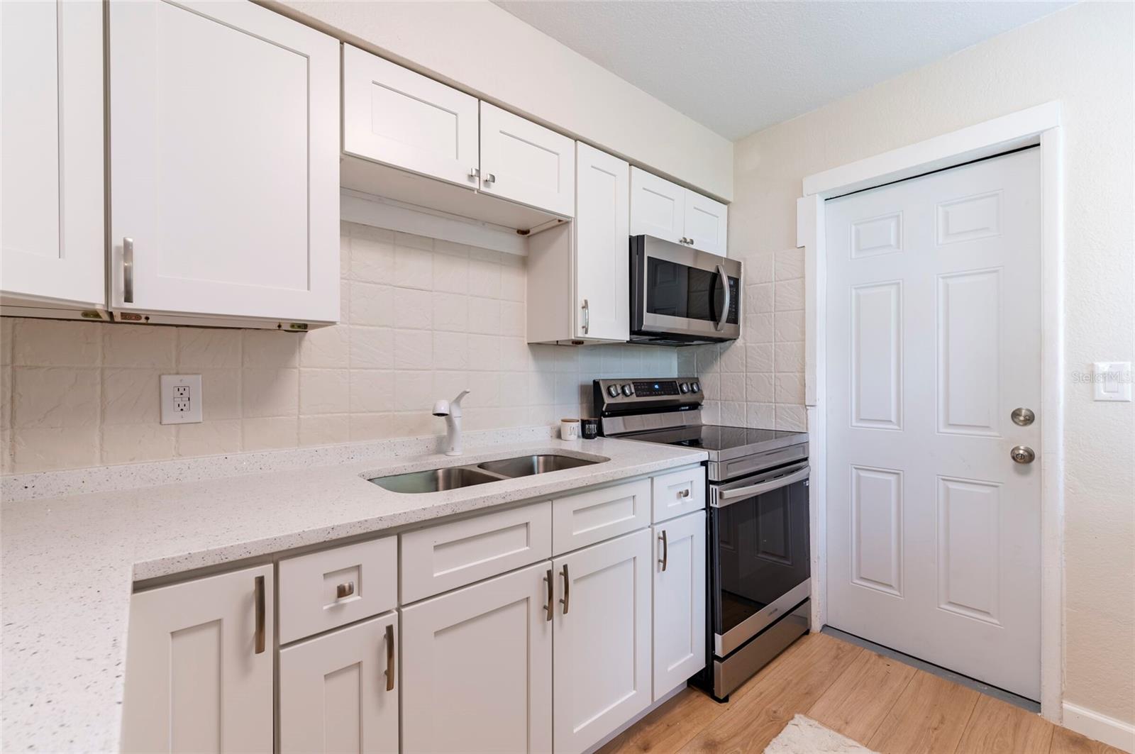 4000 7TH AVE N, ST PETERSBURG, FL, 33713
