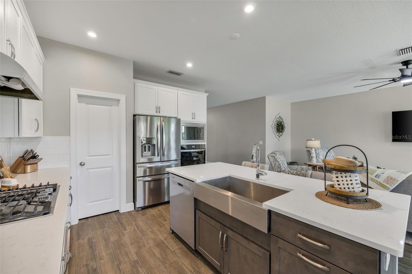 6205 GOLDEN NETTLE DR, APOLLO BEACH, FL, 33572