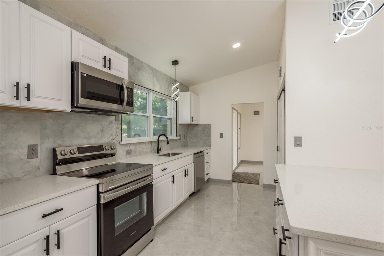 804 BELLEMEADE AVE, TEMPLE TERRACE, FL, 33617