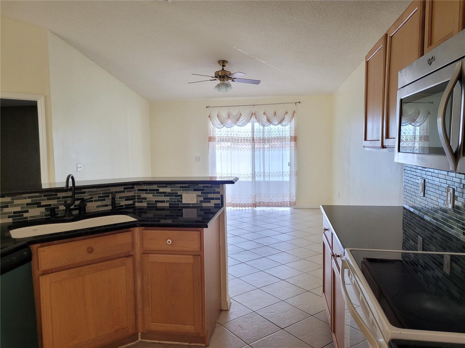 12809 LAKE VISTA DR, GIBSONTON, FL, 33534