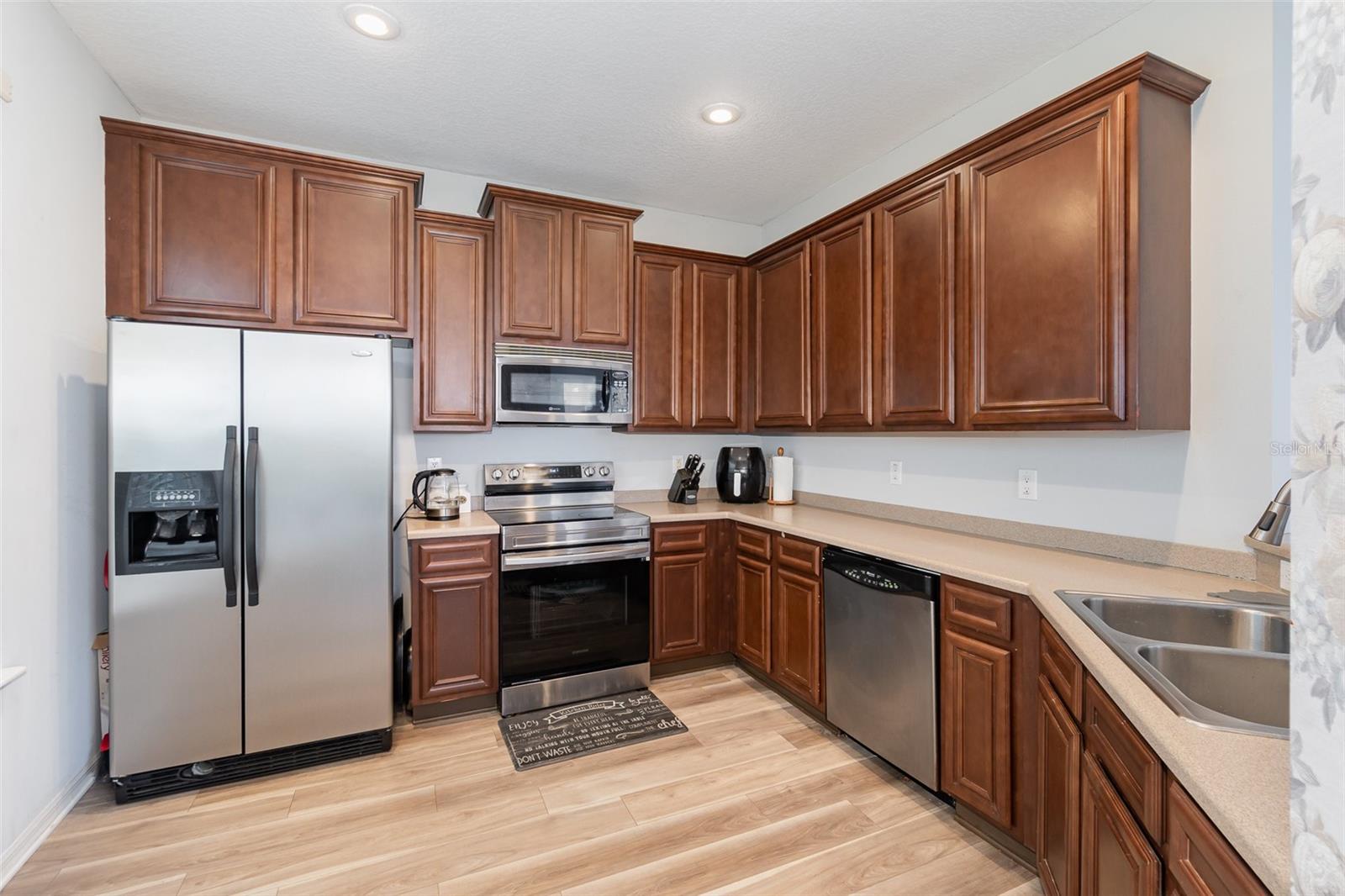 6604 S GOLDENROD RD #100B, ORLANDO, FL, 32822