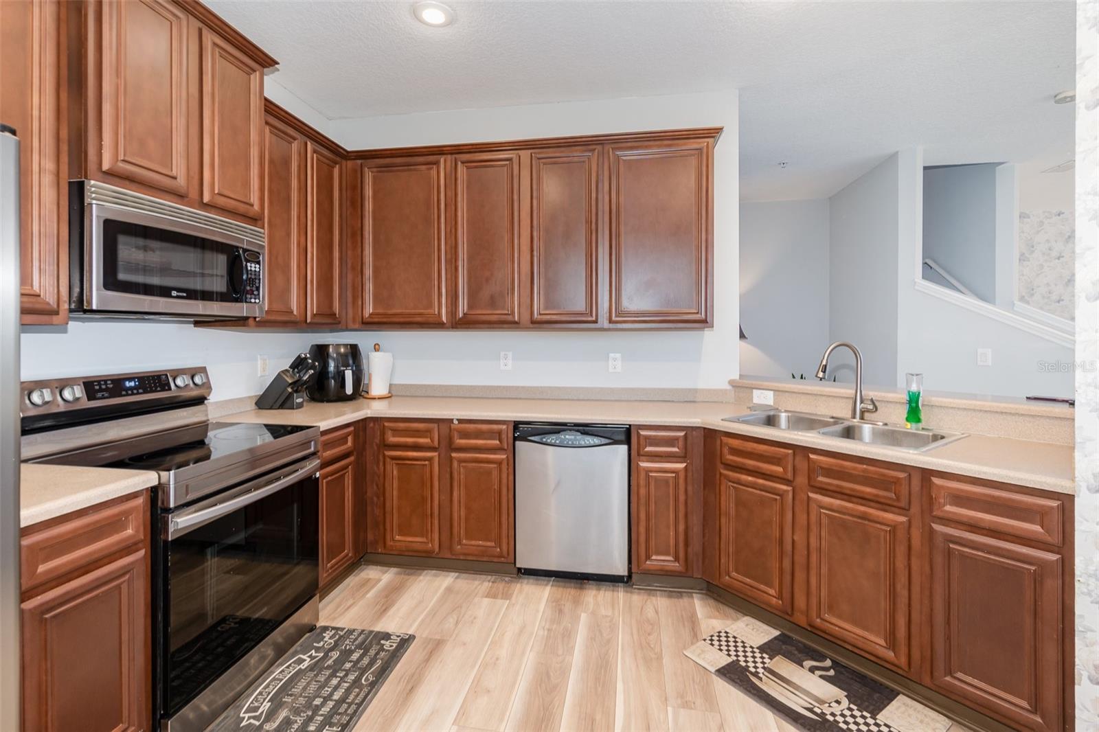 6604 S GOLDENROD RD #100B, ORLANDO, FL, 32822