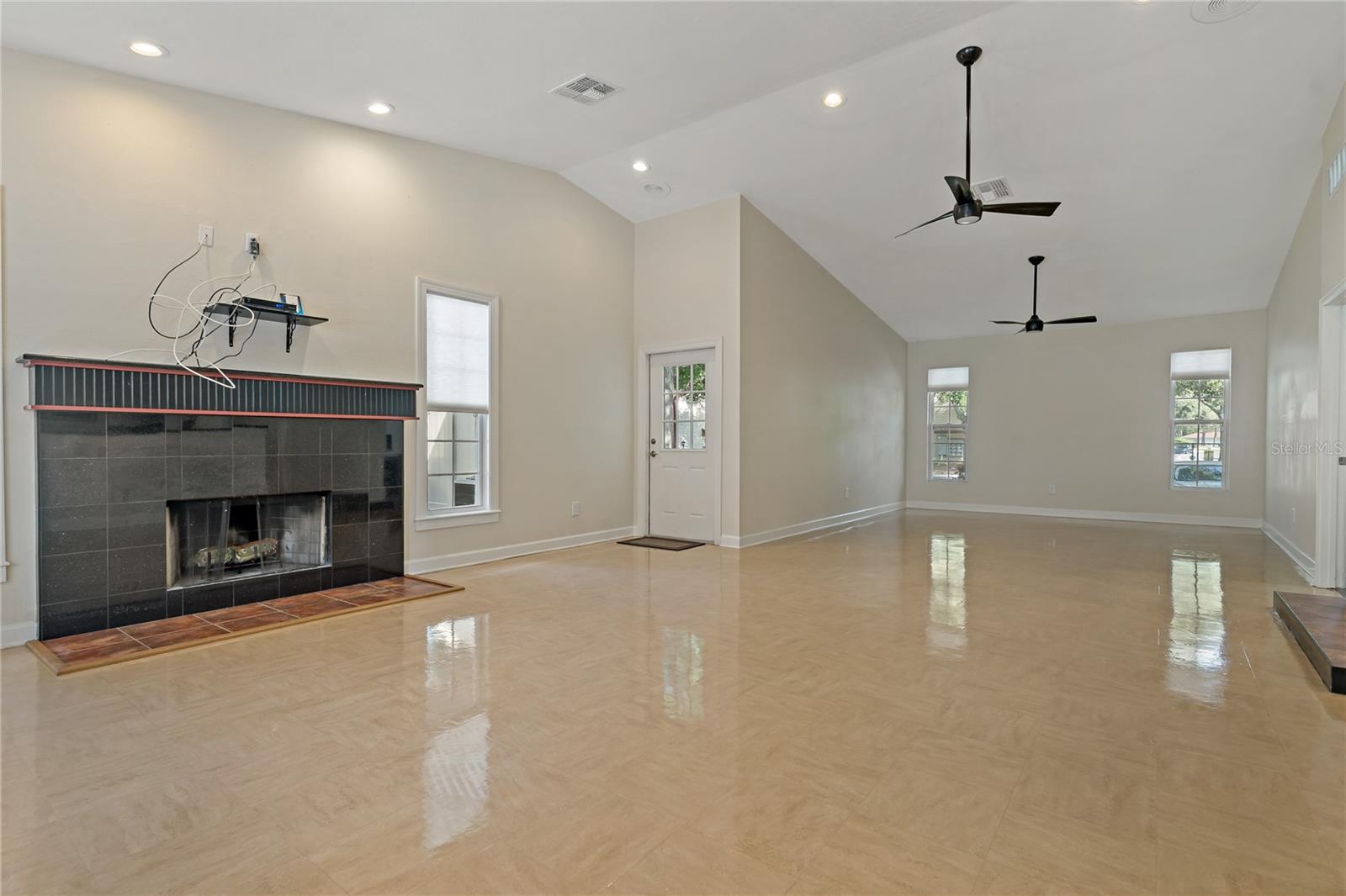 1689 HAMPTON LN #1689, PALM HARBOR, FL, 34683