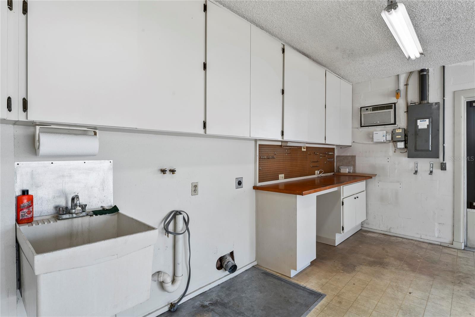 11244 ROLLINGWOOD DR, PORT RICHEY, FL, 34668