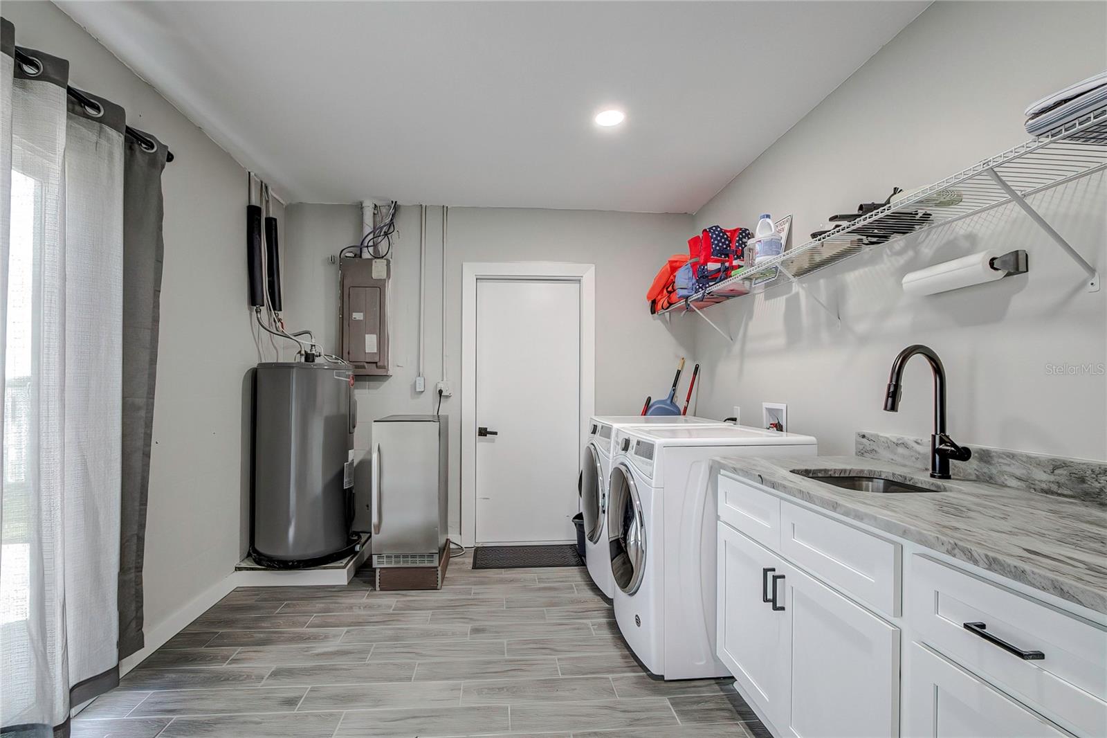 GULF COAST RET, HERNANDO BEACH, FL, 34607