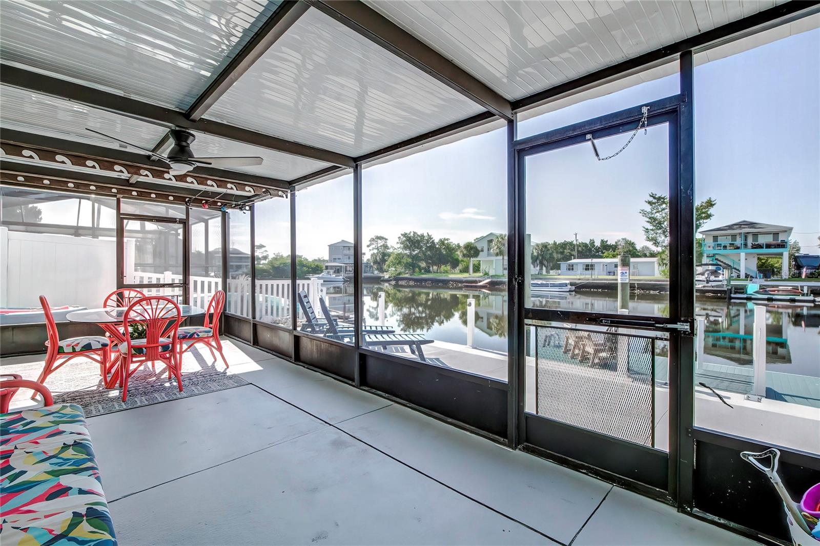 GULF COAST RET, HERNANDO BEACH, FL, 34607