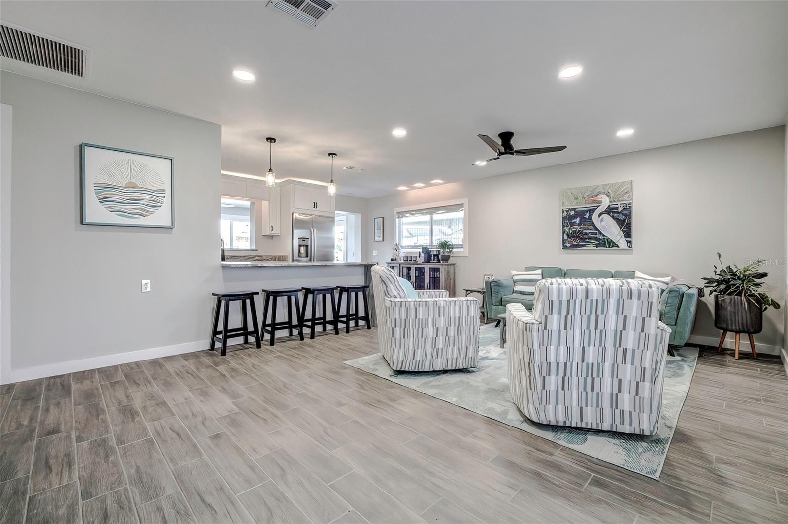 GULF COAST RET, HERNANDO BEACH, FL, 34607