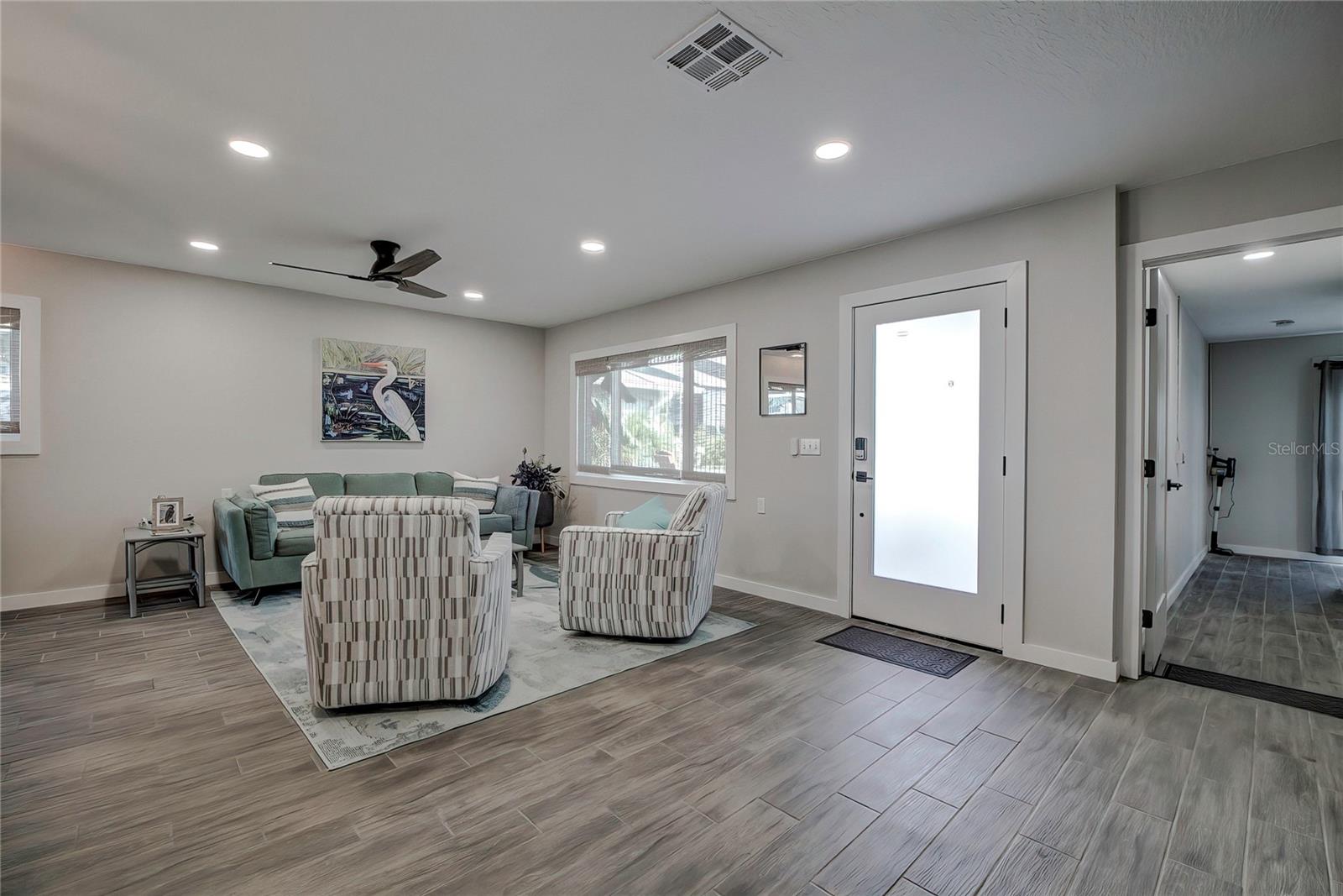 GULF COAST RET, HERNANDO BEACH, FL, 34607