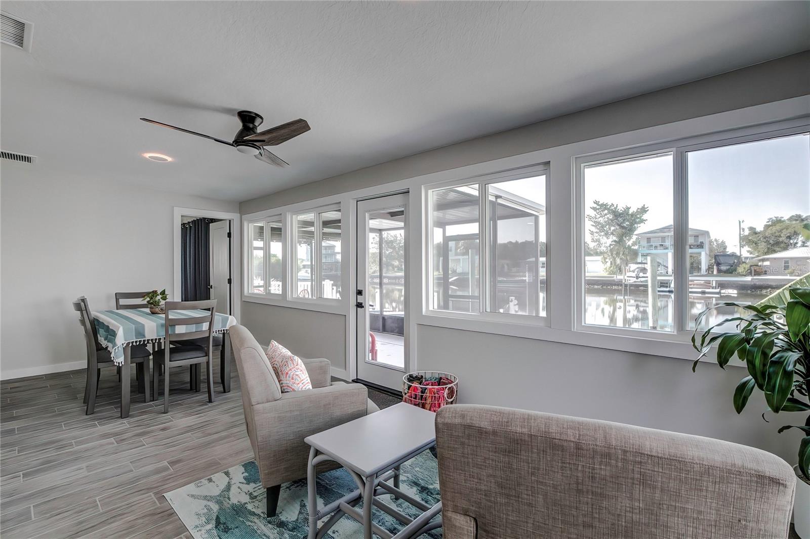 GULF COAST RET, HERNANDO BEACH, FL, 34607