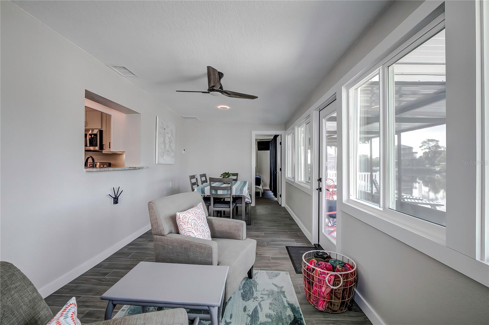 GULF COAST RET, HERNANDO BEACH, FL, 34607