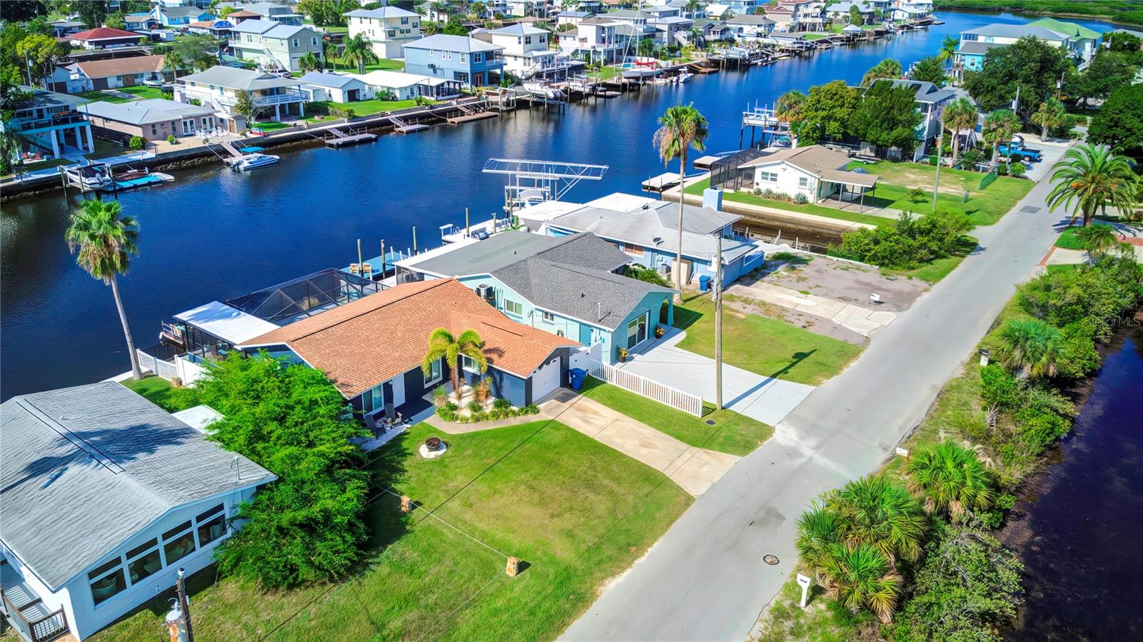 GULF COAST RET, HERNANDO BEACH, FL, 34607