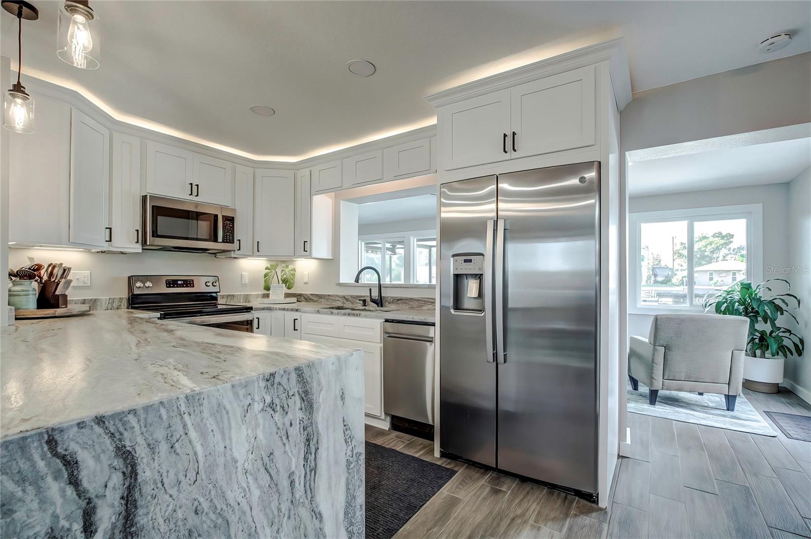 GULF COAST RET, HERNANDO BEACH, FL, 34607