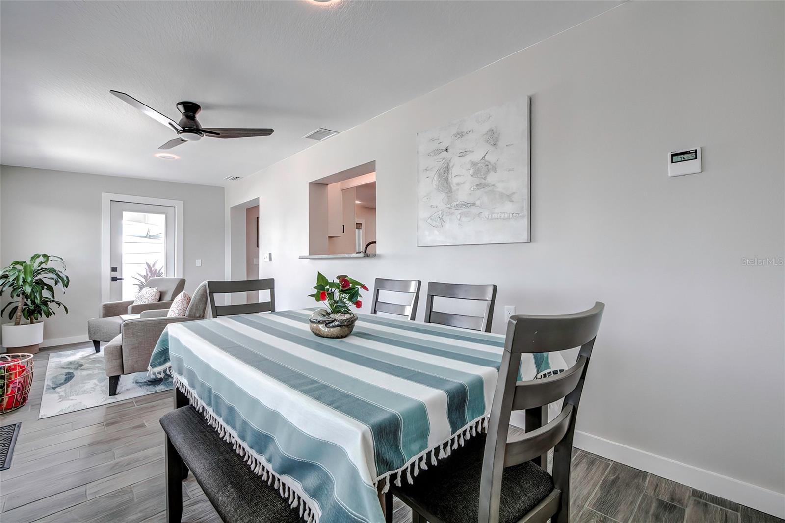 GULF COAST RET, HERNANDO BEACH, FL, 34607