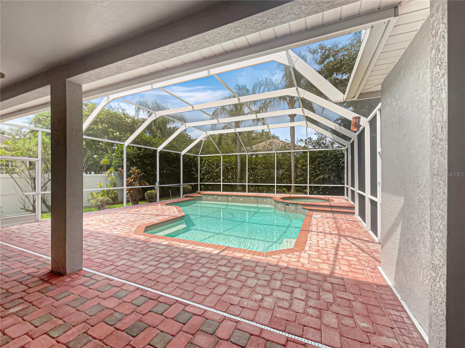 18122 SUGAR BROOKE DR, TAMPA, FL, 33647
