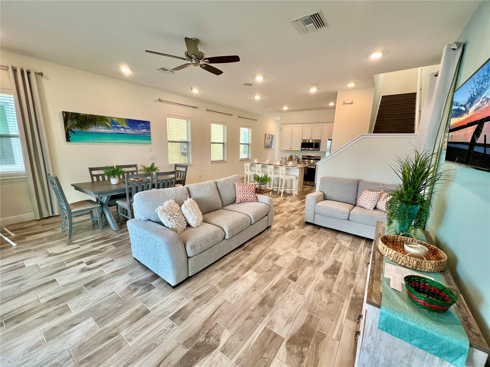 8125 SURF ST, KISSIMMEE, FL, 34747