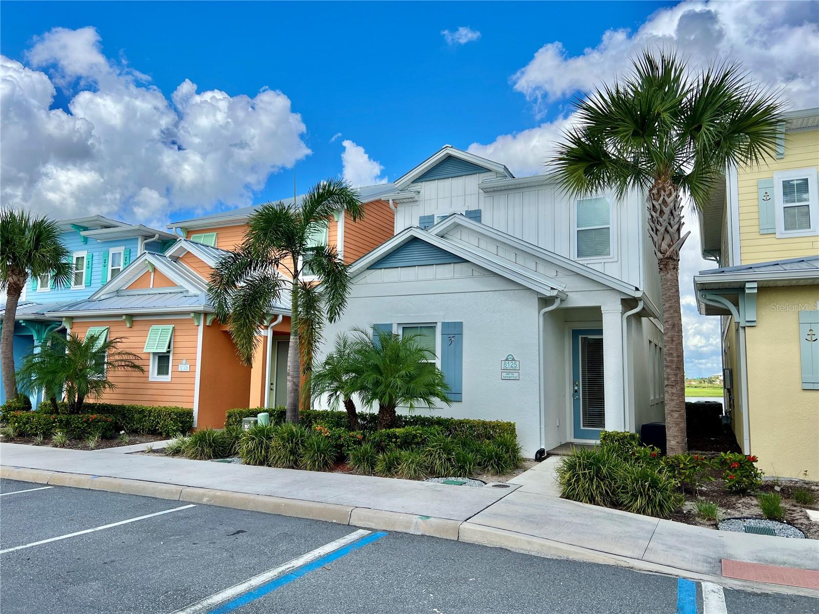 8125 SURF ST, KISSIMMEE, FL, 34747