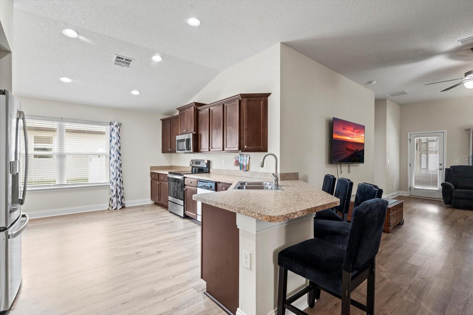 19 BOTANY LN, PALM COAST, FL, 32137