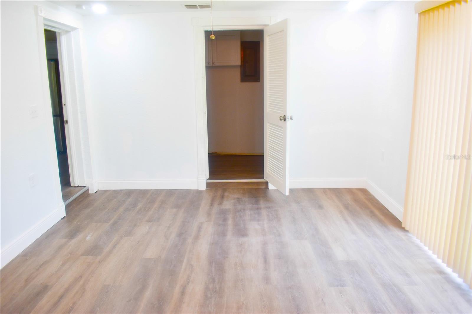 3207 E 23RD AVE, TAMPA, FL, 33605