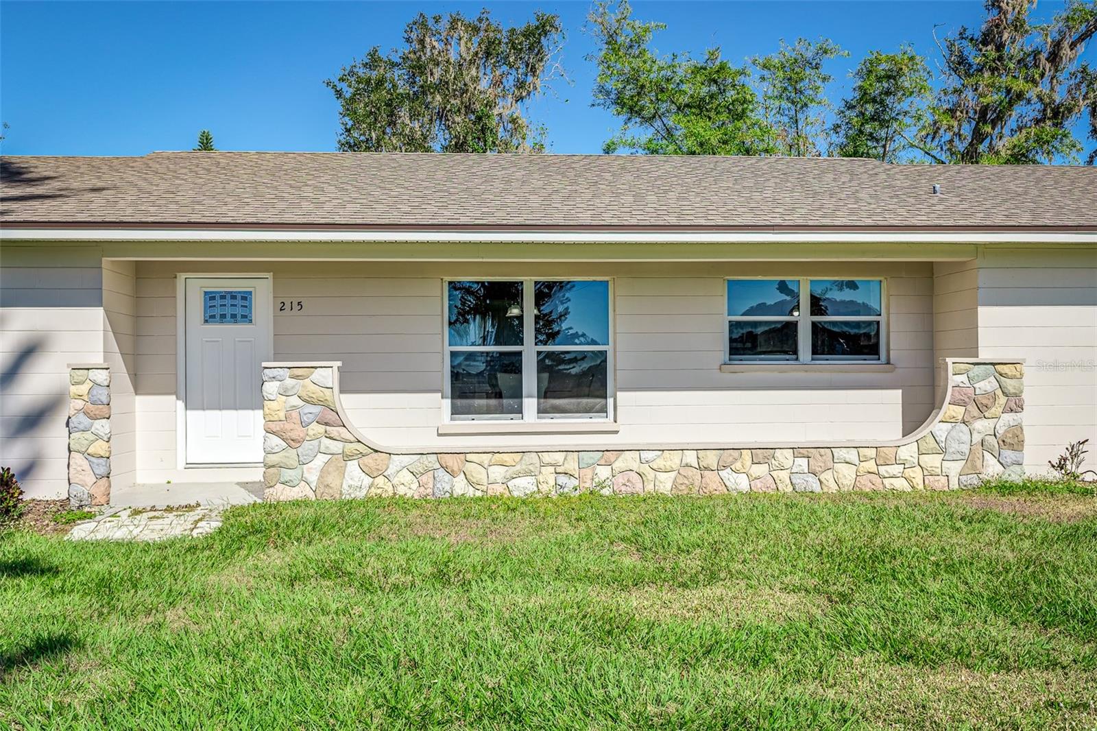215 W CARTER RD, LAKELAND, FL, 33813