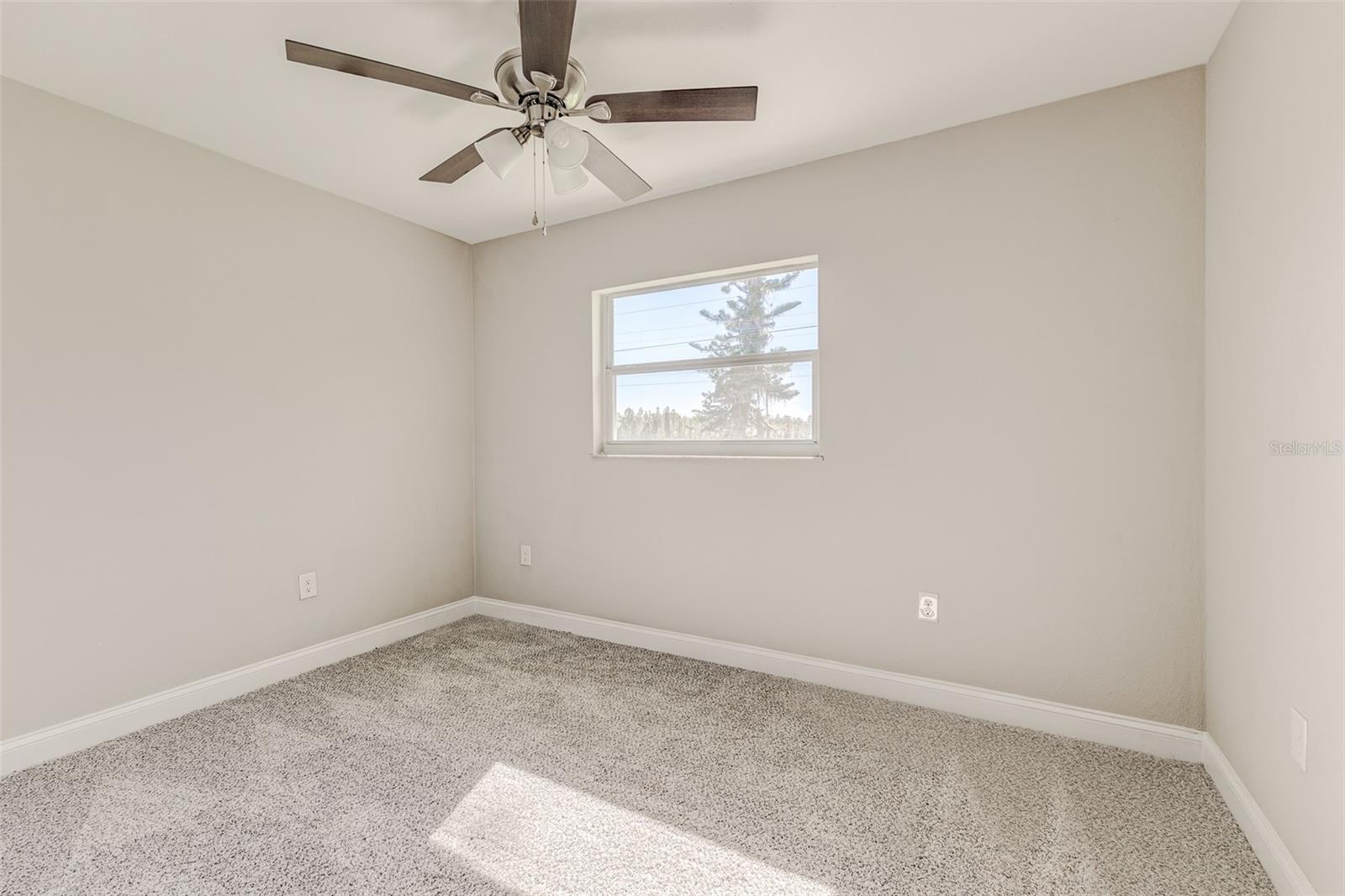 215 W CARTER RD, LAKELAND, FL, 33813