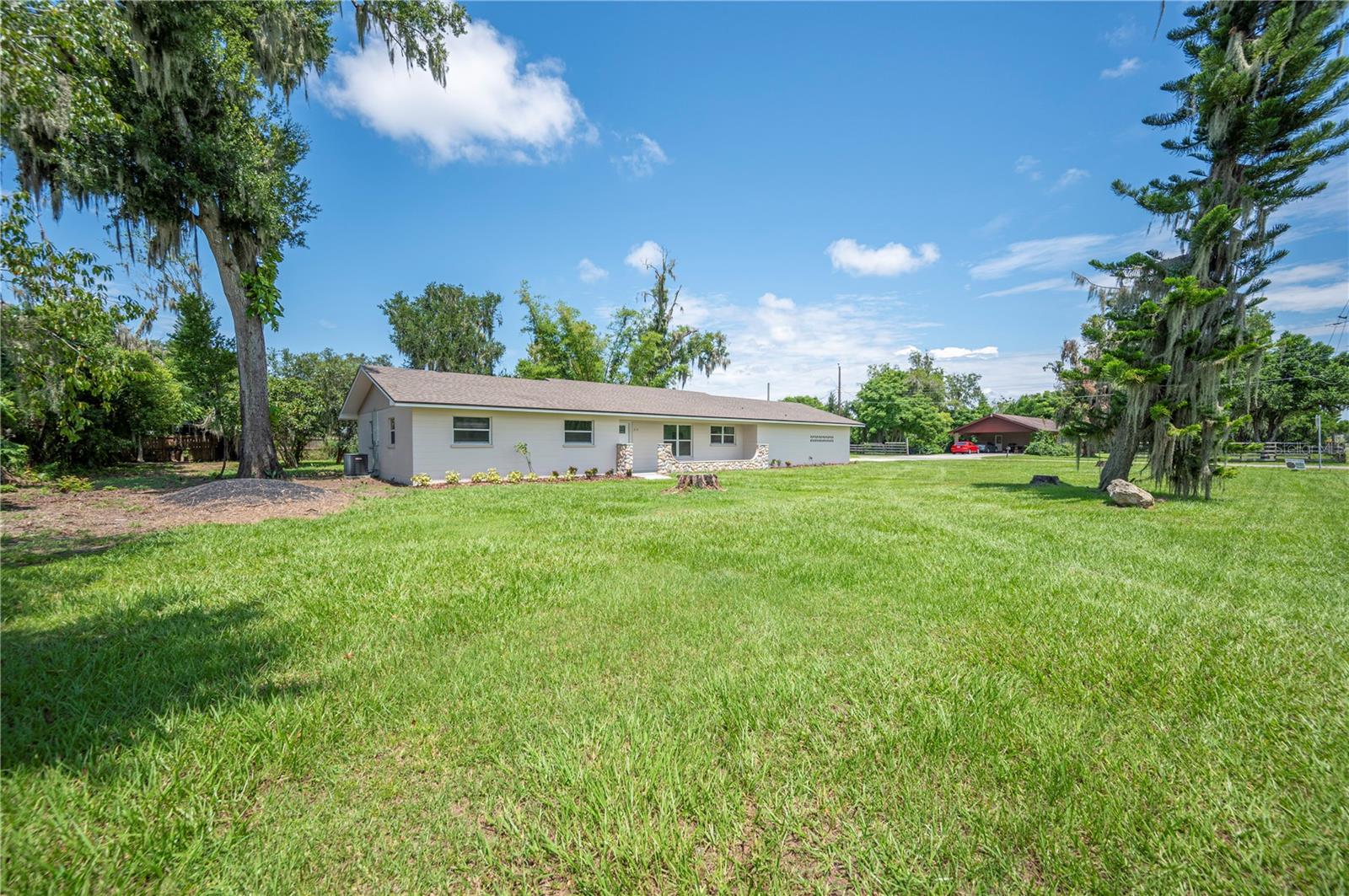 215 W CARTER RD, LAKELAND, FL, 33813